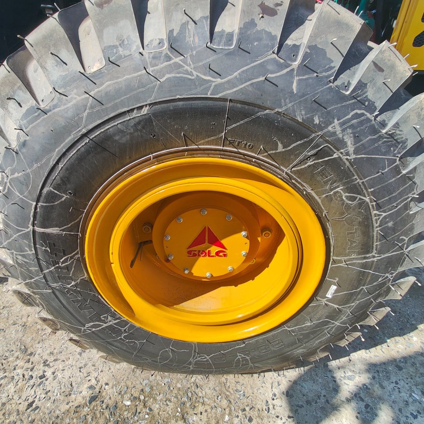 Used excavators, used bulldozers, used loaders, used construction equipment, used construction machinery, used excavation equipment, used forklifts, used crawler bulldozers, used wheel loaders