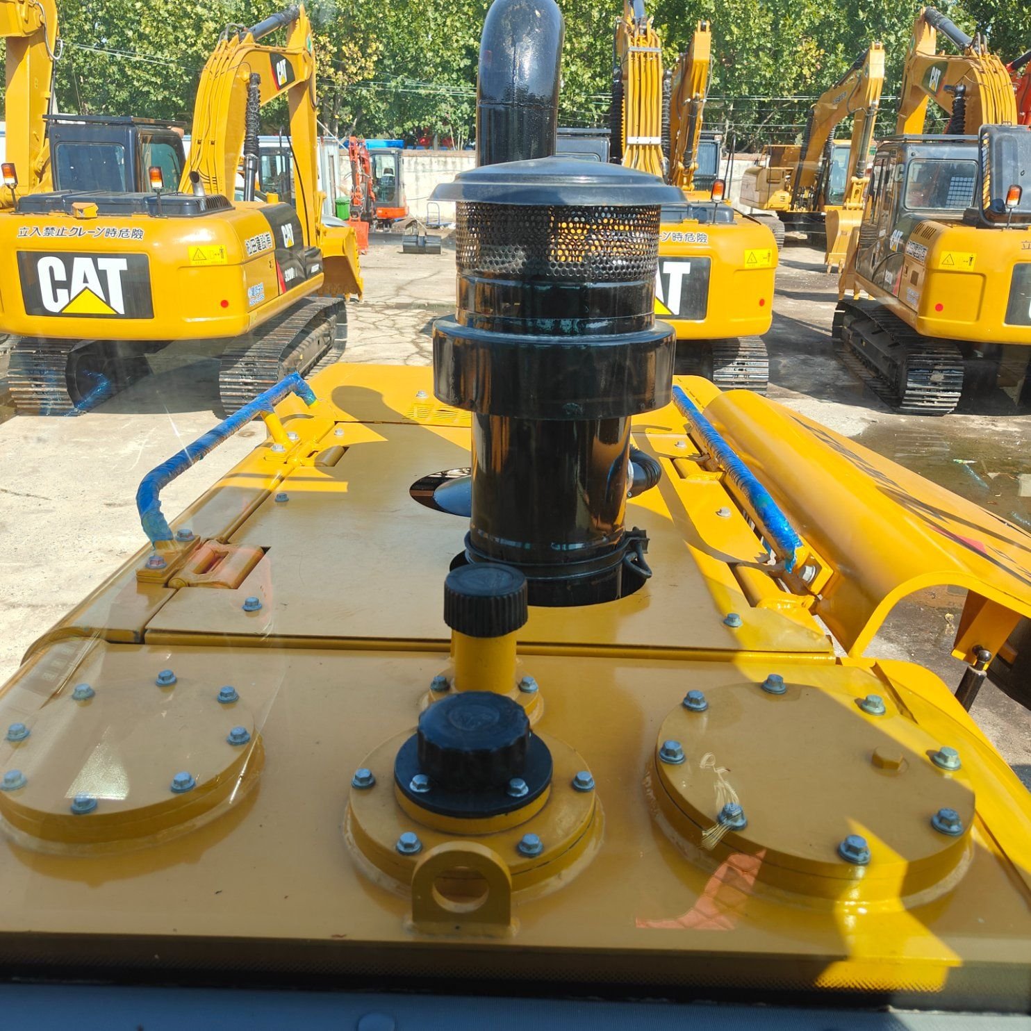 Used excavators, used bulldozers, used loaders, used construction equipment, used construction machinery, used excavation equipment, used forklifts, used crawler bulldozers, used wheel loaders