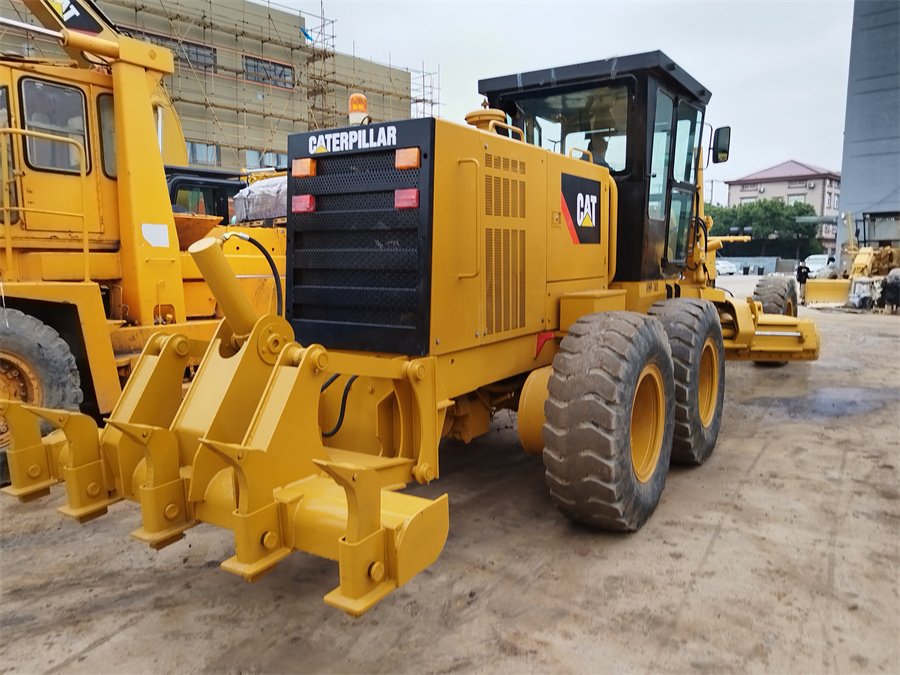 Used excavators, used bulldozers, used loaders, used construction equipment, used construction machinery, used excavation equipment, used forklifts, used crawler bulldozers, used wheel loaders
