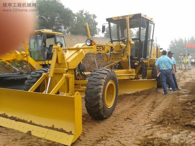 Used excavators, used bulldozers, used loaders, used construction equipment, used construction machinery, used excavation equipment, used forklifts, used crawler bulldozers, used wheel loaders