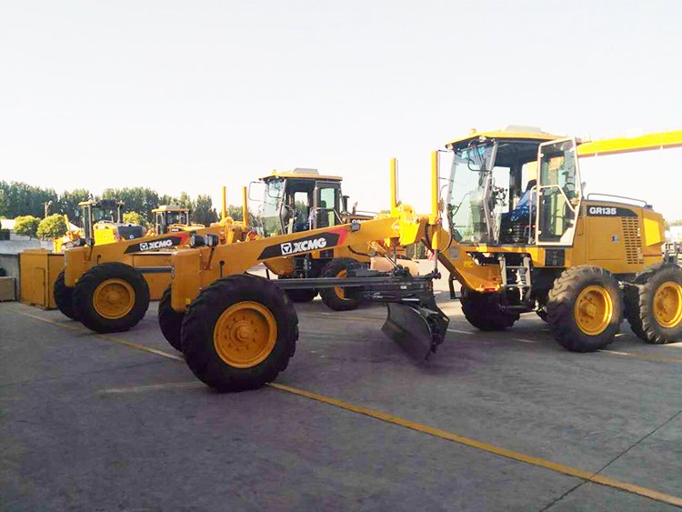 Used excavators, used bulldozers, used loaders, used construction equipment, used construction machinery, used excavation equipment, used forklifts, used crawler bulldozers, used wheel loaders