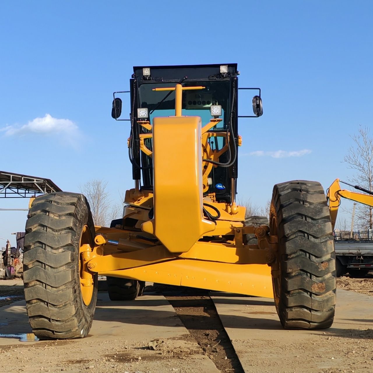 Used excavators, used bulldozers, used loaders, used construction equipment, used construction machinery, used excavation equipment, used forklifts, used crawler bulldozers, used wheel loaders