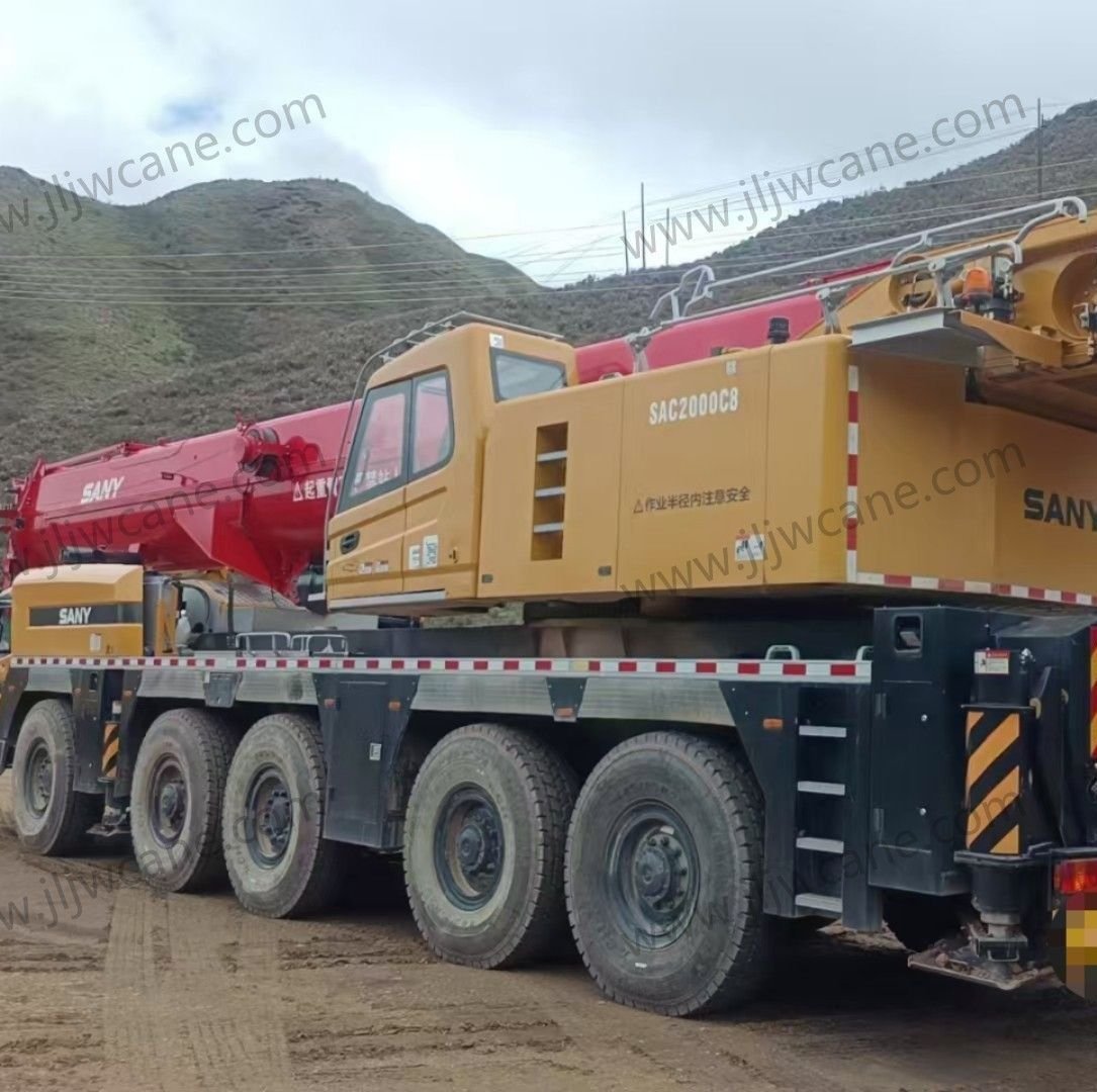 Used excavators, used bulldozers, used loaders, used construction equipment, used construction machinery, used excavation equipment, used forklifts, used crawler bulldozers, used wheel loaders