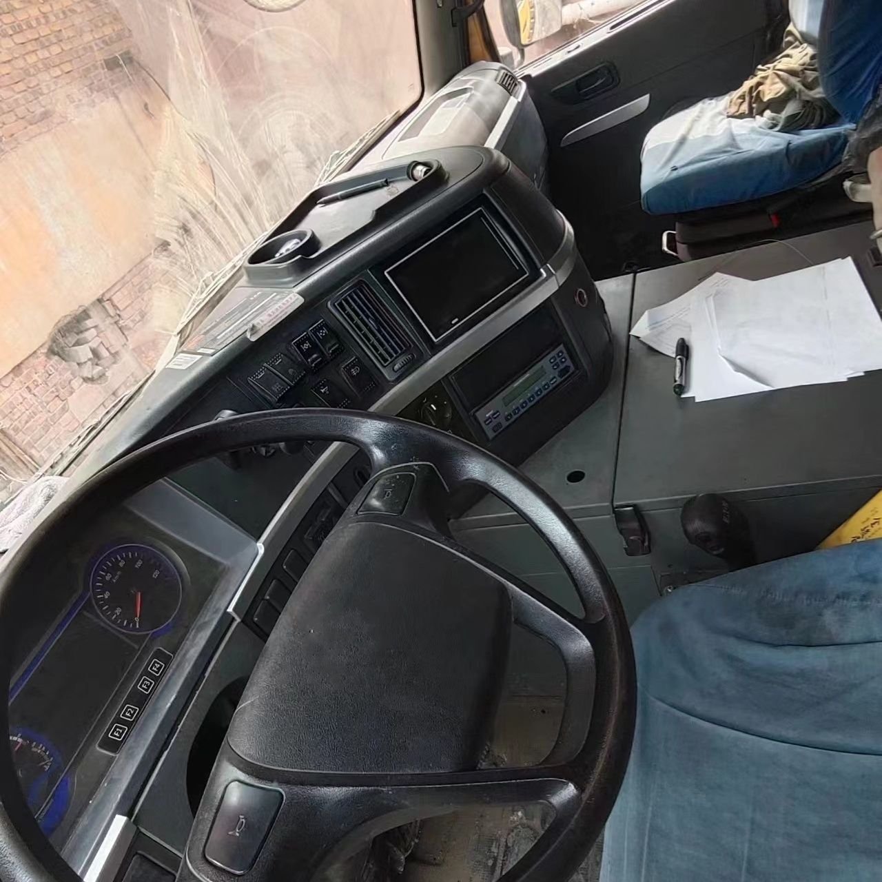 Used excavators, used bulldozers, used loaders, used construction equipment, used construction machinery, used excavation equipment, used forklifts, used crawler bulldozers, used wheel loaders