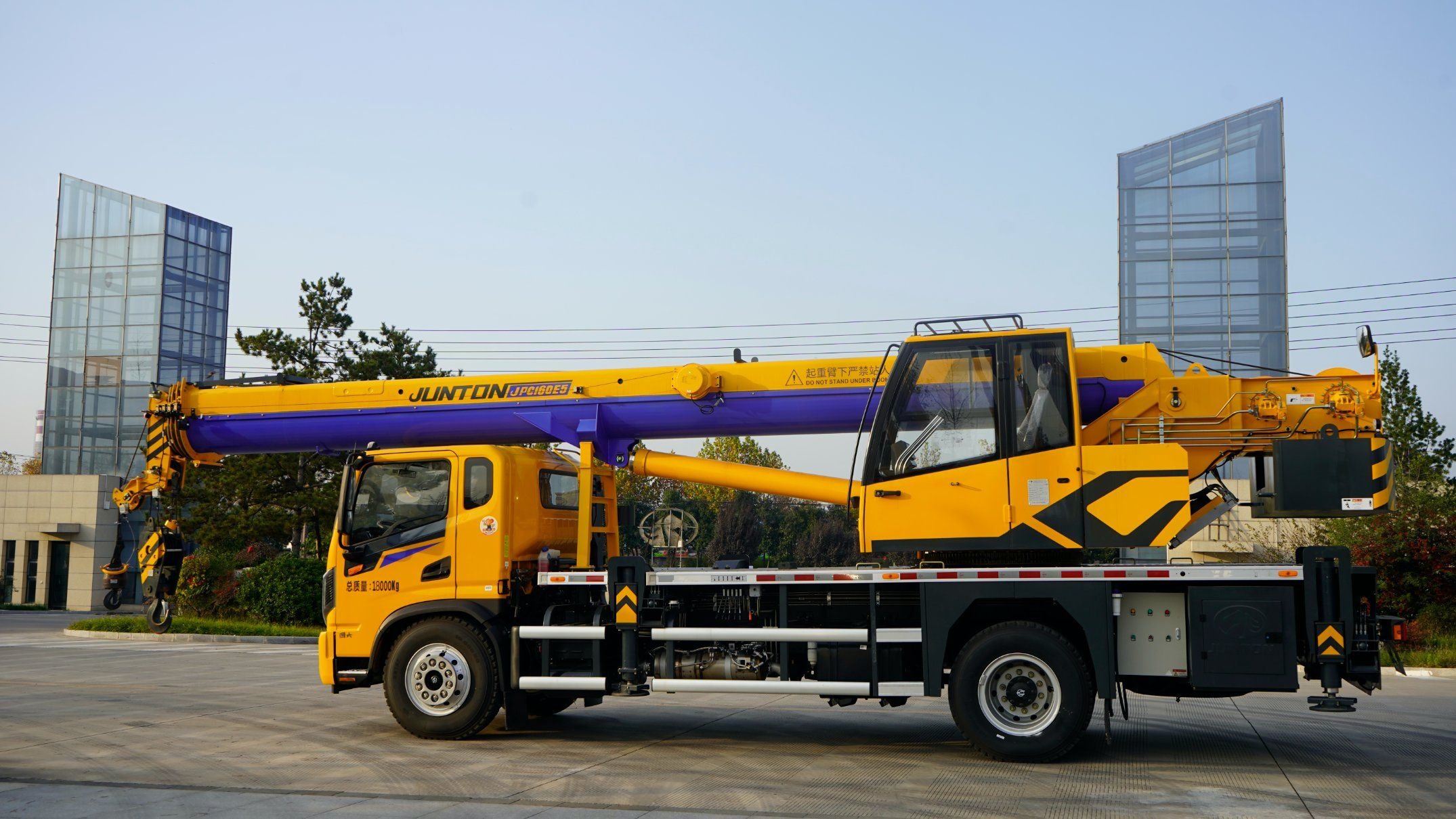 Used excavators, used bulldozers, used loaders, used construction equipment, used construction machinery, used excavation equipment, used forklifts, used crawler bulldozers, used wheel loaders