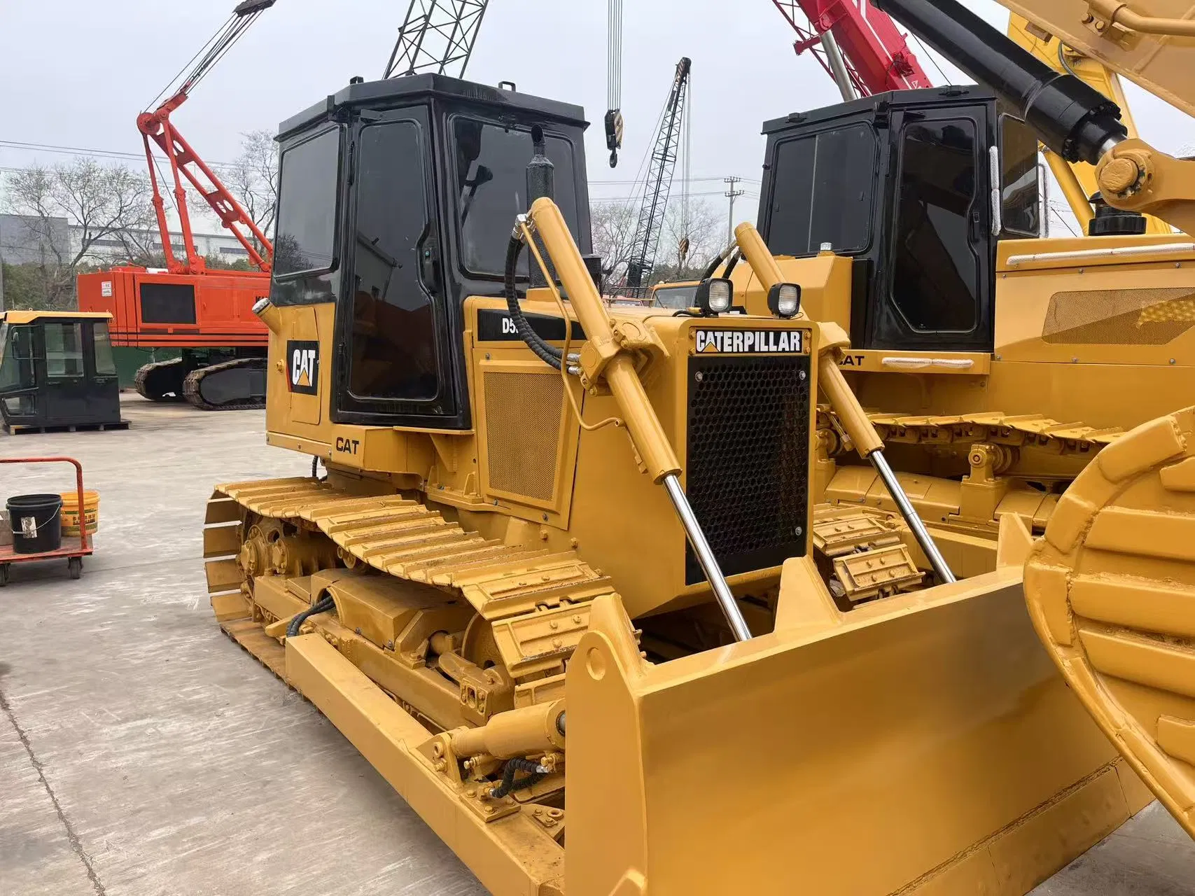 Used excavators, used bulldozers, used loaders, used construction equipment, used construction machinery, used excavation equipment, used forklifts, used crawler bulldozers, used wheel loaders
