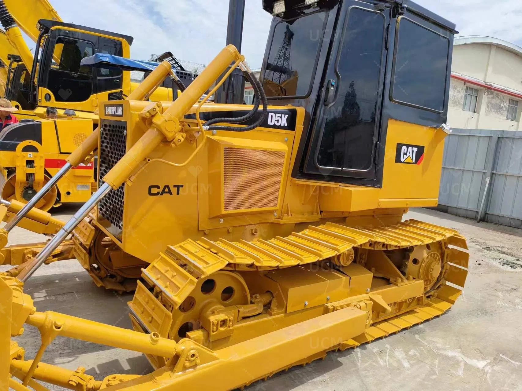 Used excavators, used bulldozers, used loaders, used construction equipment, used construction machinery, used excavation equipment, used forklifts, used crawler bulldozers, used wheel loaders