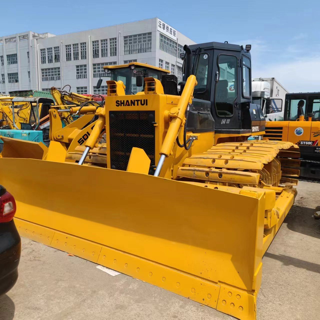 Used excavators, used bulldozers, used loaders, used construction equipment, used construction machinery, used excavation equipment, used forklifts, used crawler bulldozers, used wheel loaders