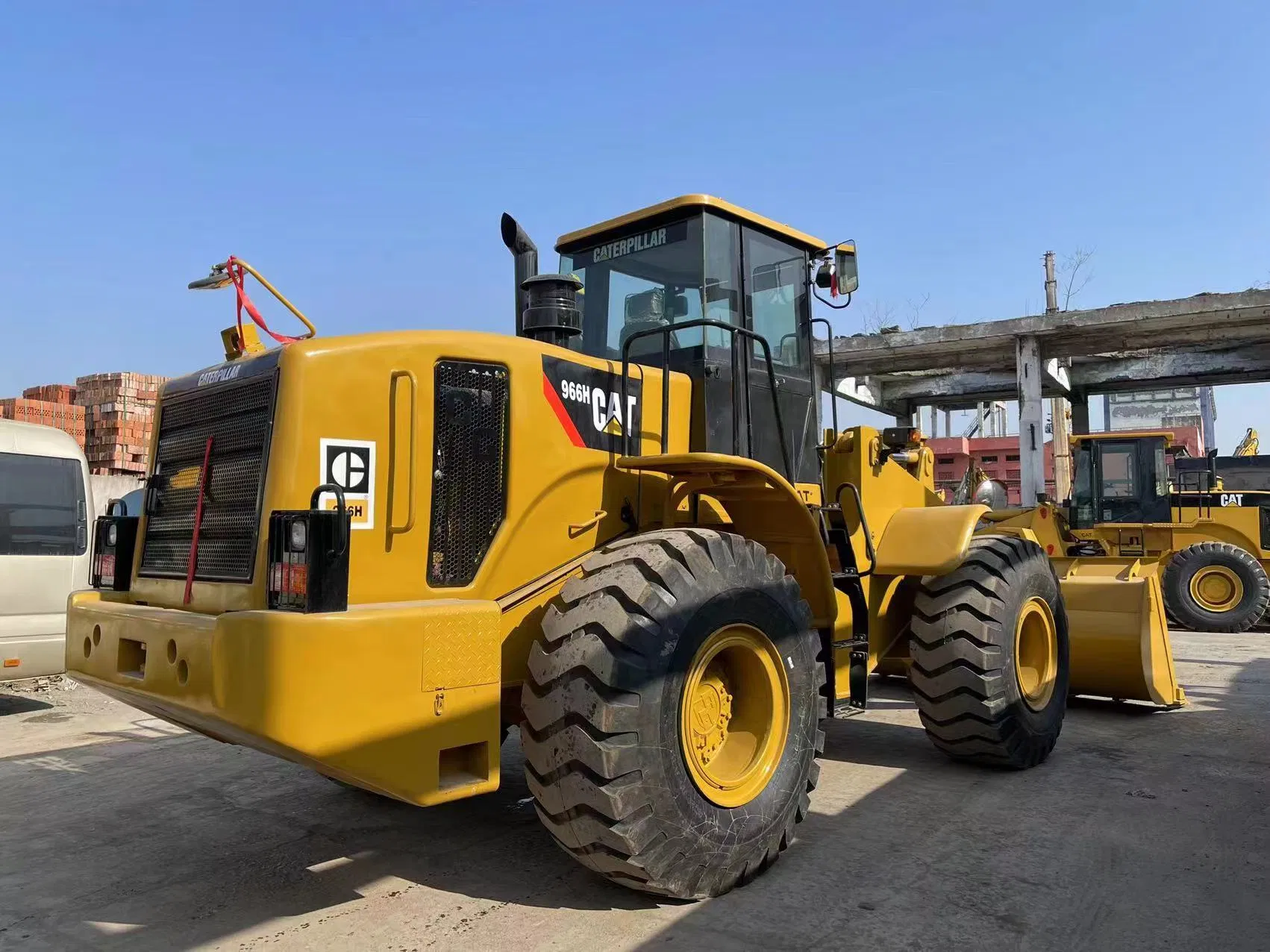 Used excavators, used bulldozers, used loaders, used construction equipment, used construction machinery, used excavation equipment, used forklifts, used crawler bulldozers, used wheel loaders