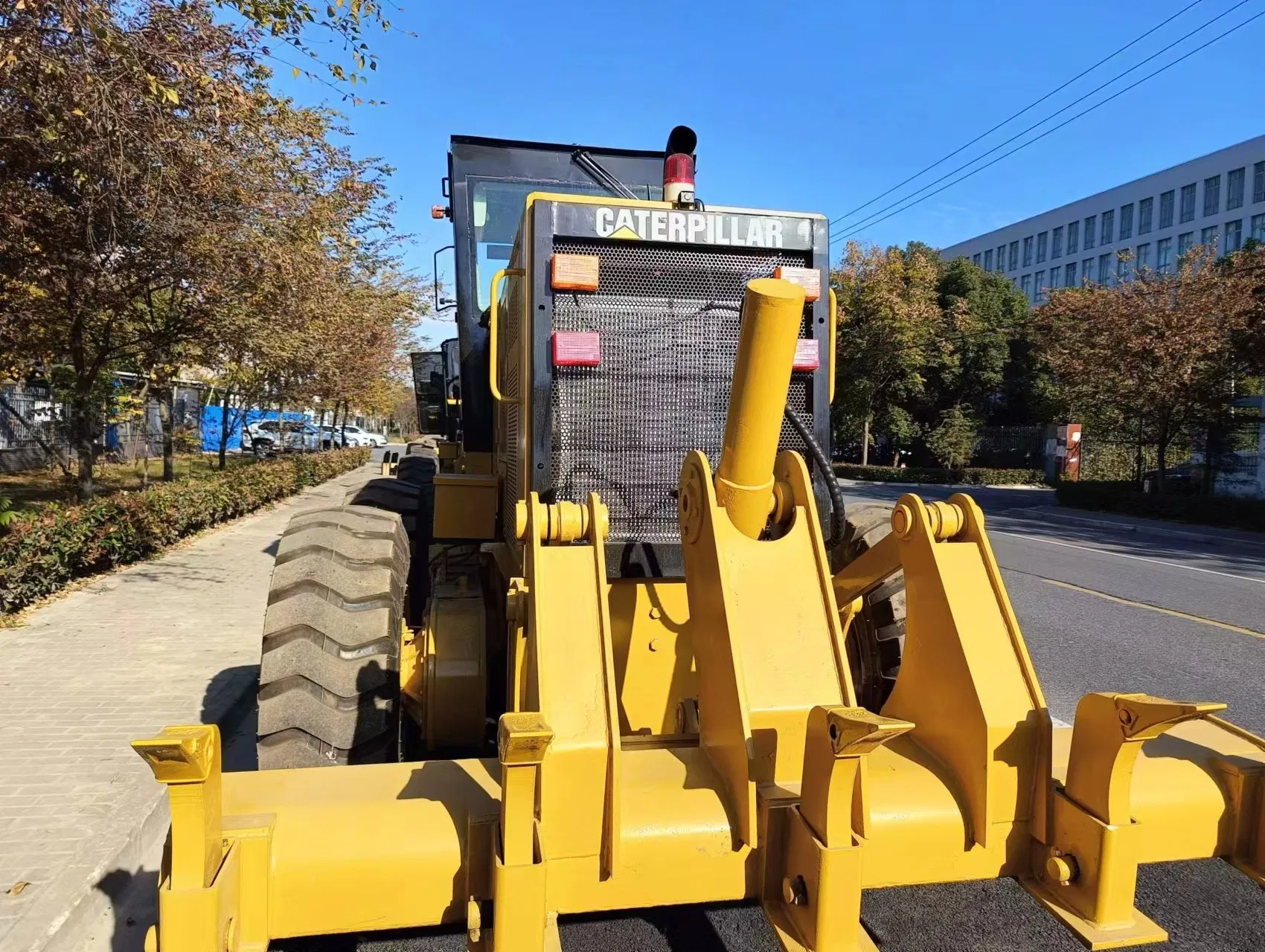 Used excavators, used bulldozers, used loaders, used construction equipment, used construction machinery, used excavation equipment, used forklifts, used crawler bulldozers, used wheel loaders