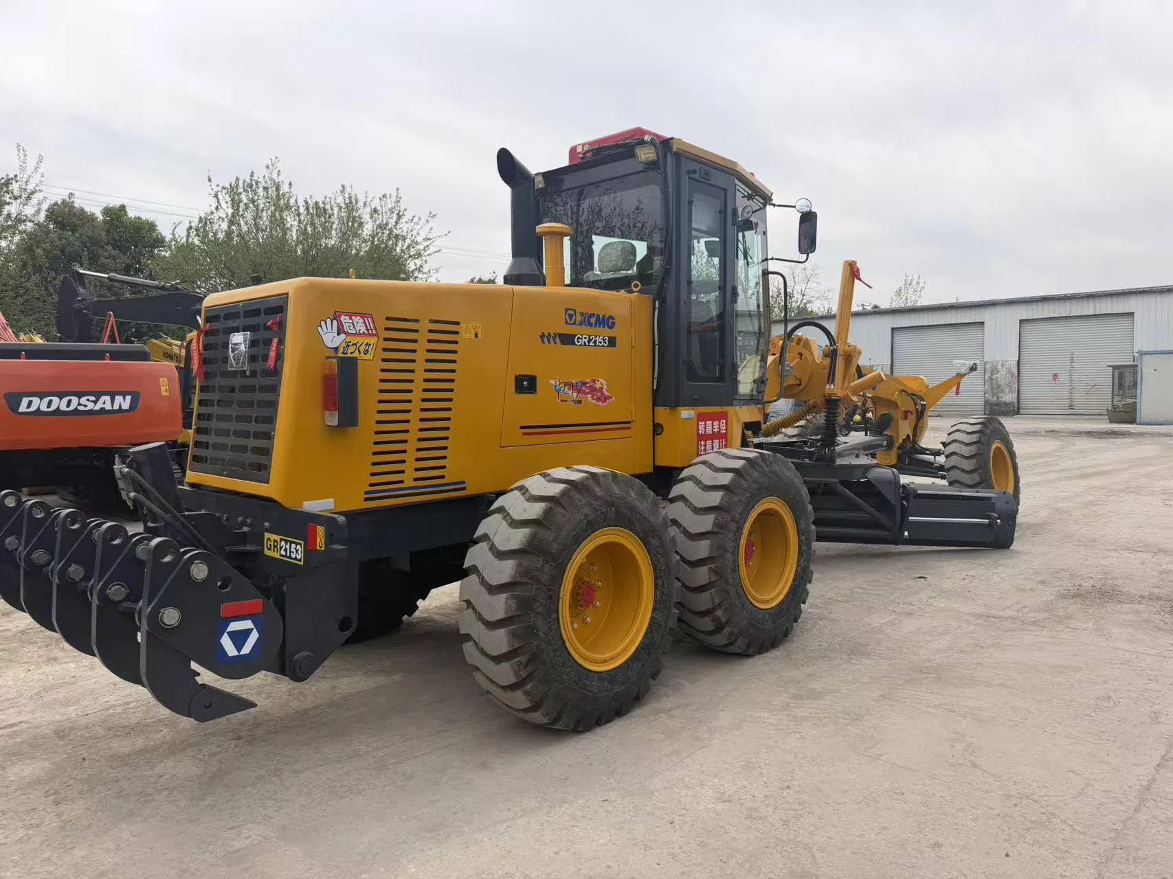Used excavators, used bulldozers, used loaders, used construction equipment, used construction machinery, used excavation equipment, used forklifts, used crawler bulldozers, used wheel loaders