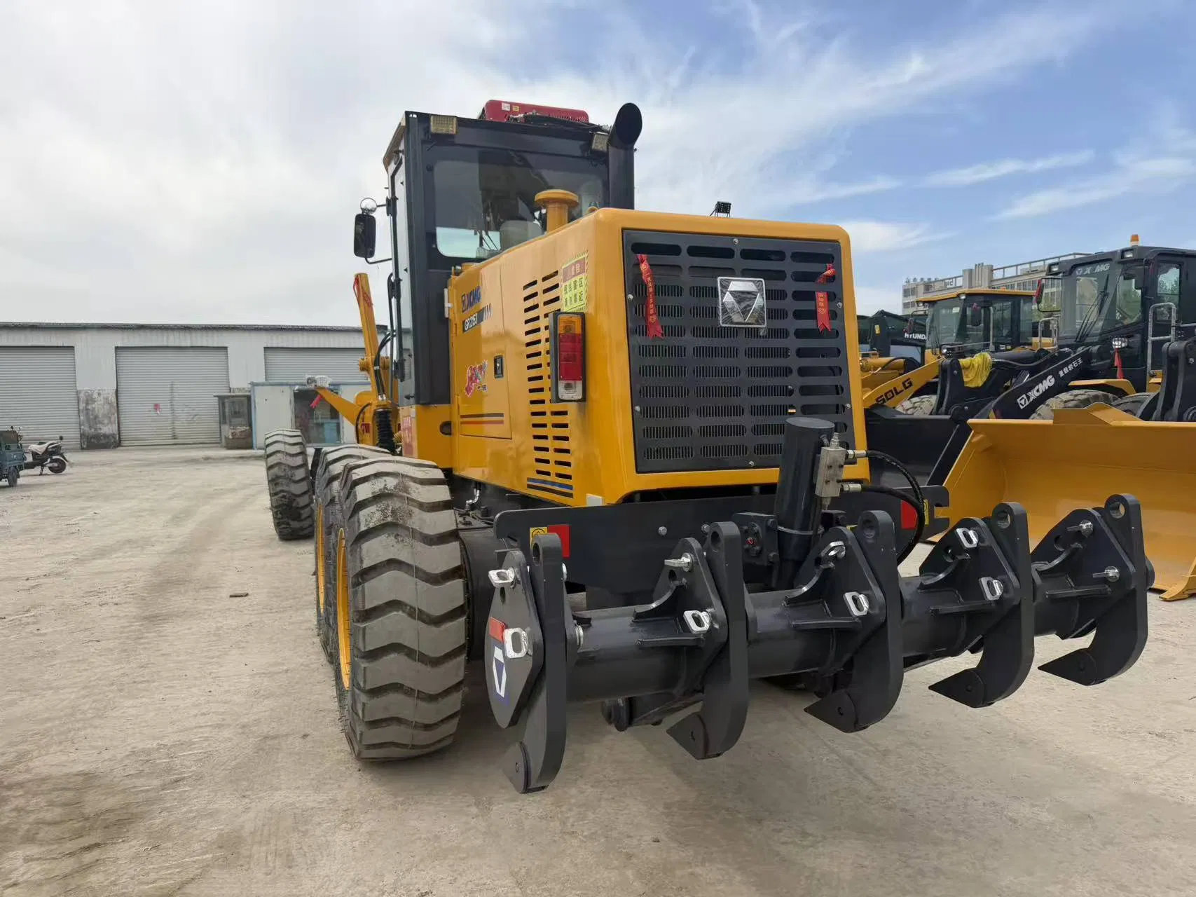 Used excavators, used bulldozers, used loaders, used construction equipment, used construction machinery, used excavation equipment, used forklifts, used crawler bulldozers, used wheel loaders