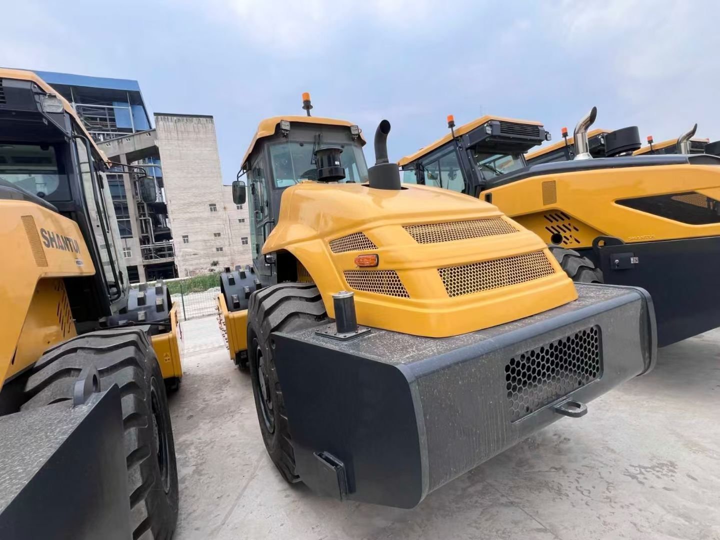Popular Export Market Used Road Roller-huaiyun machinery