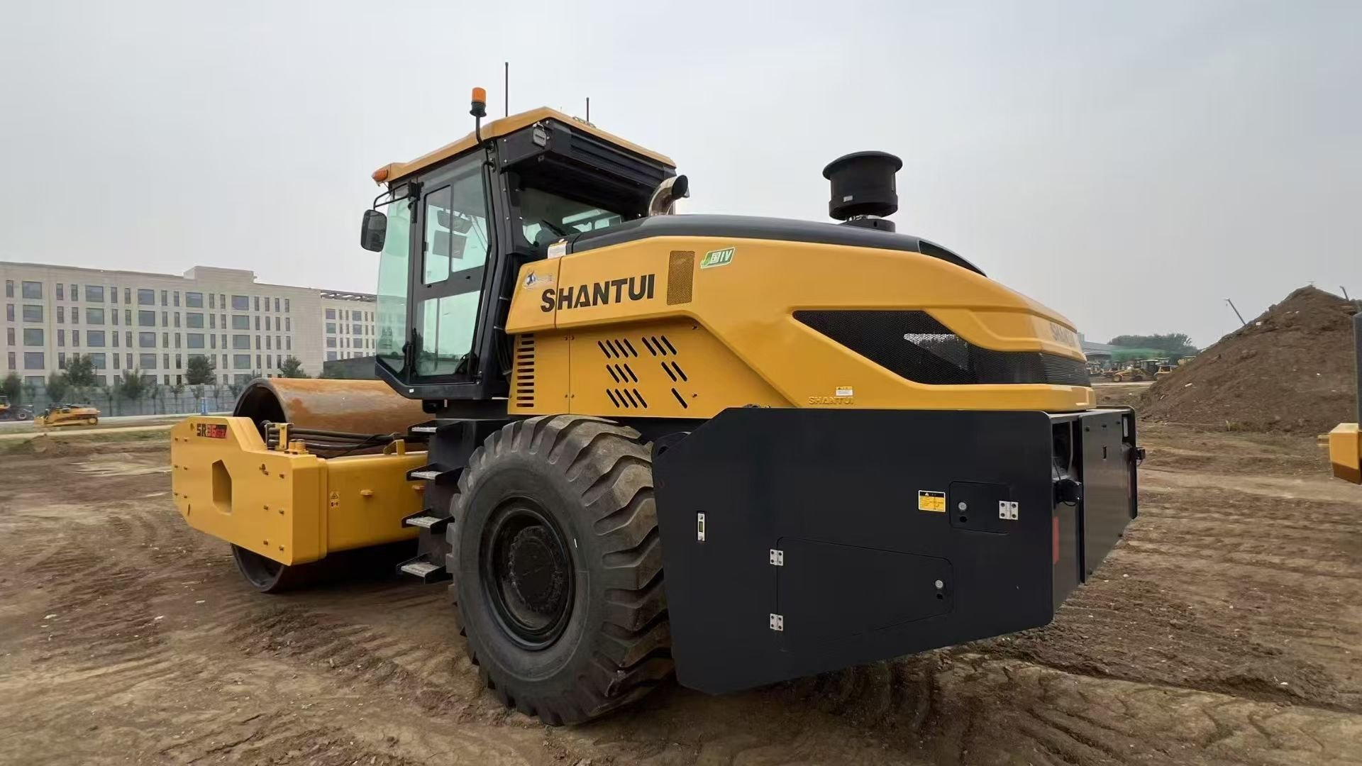 Used excavators, used bulldozers, used loaders, used construction equipment, used construction machinery, used excavation equipment, used forklifts, used crawler bulldozers, used wheel loaders