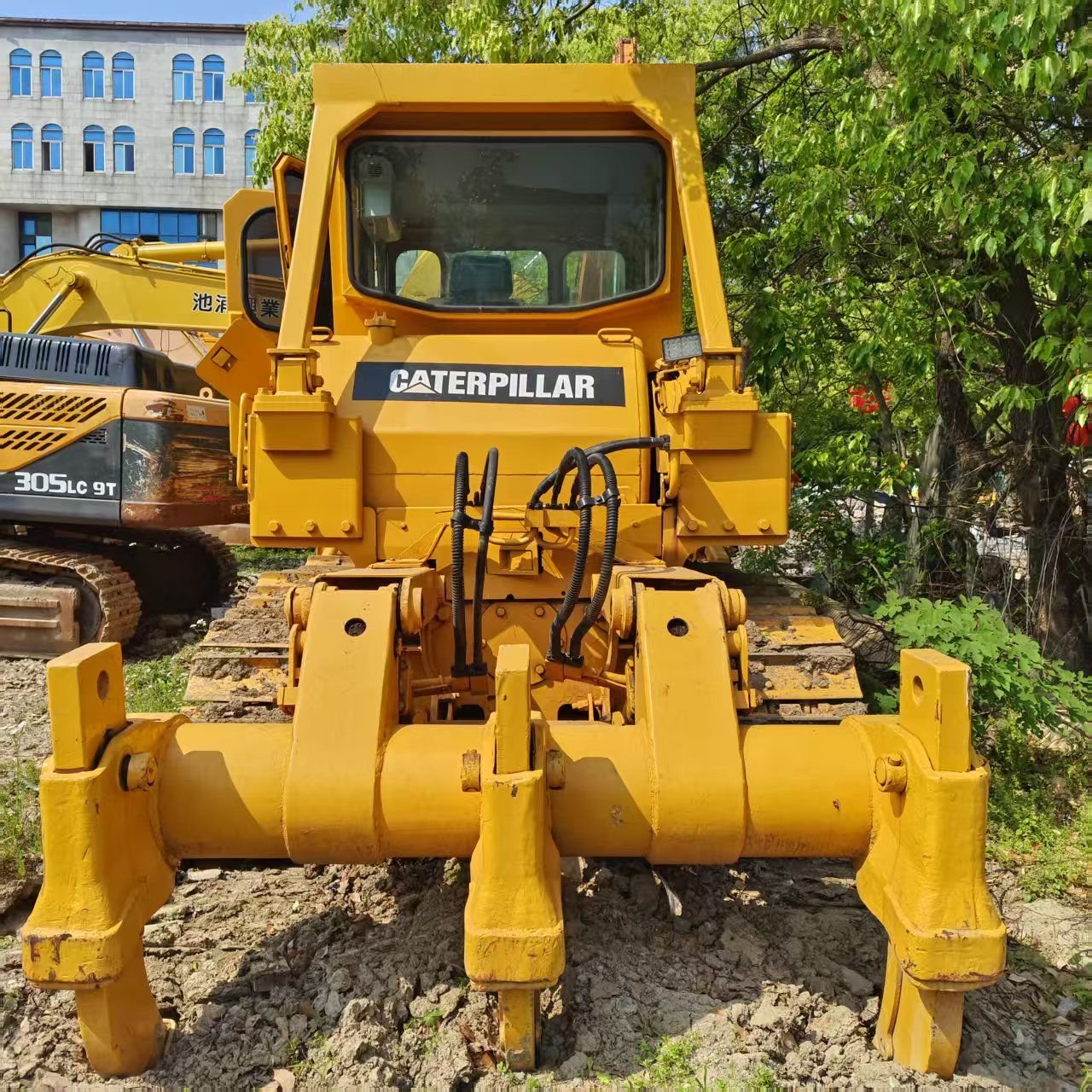 Used excavators, used bulldozers, used loaders, used construction equipment, used construction machinery, used excavation equipment, used forklifts, used crawler bulldozers, used wheel loaders