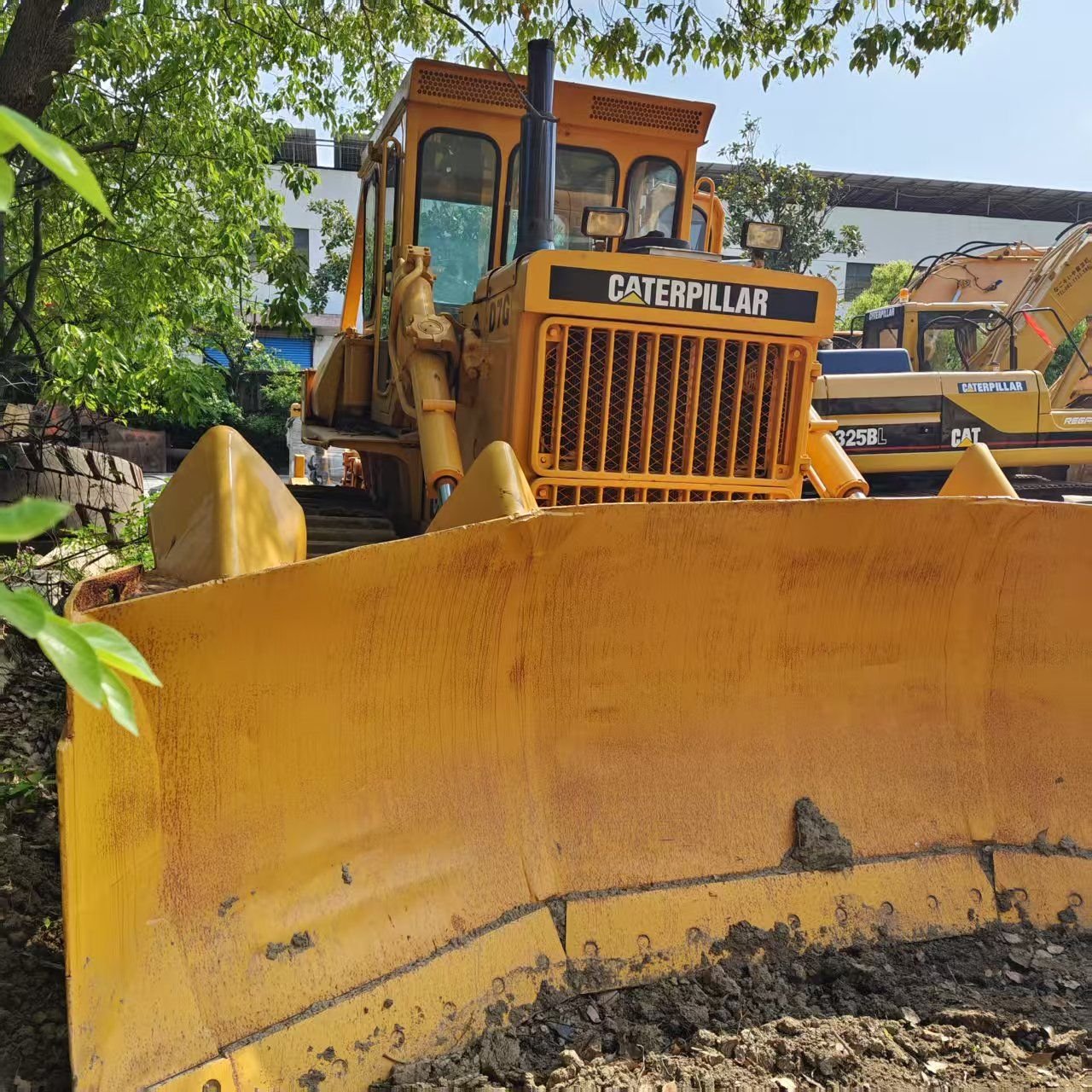 Used excavators, used bulldozers, used loaders, used construction equipment, used construction machinery, used excavation equipment, used forklifts, used crawler bulldozers, used wheel loaders