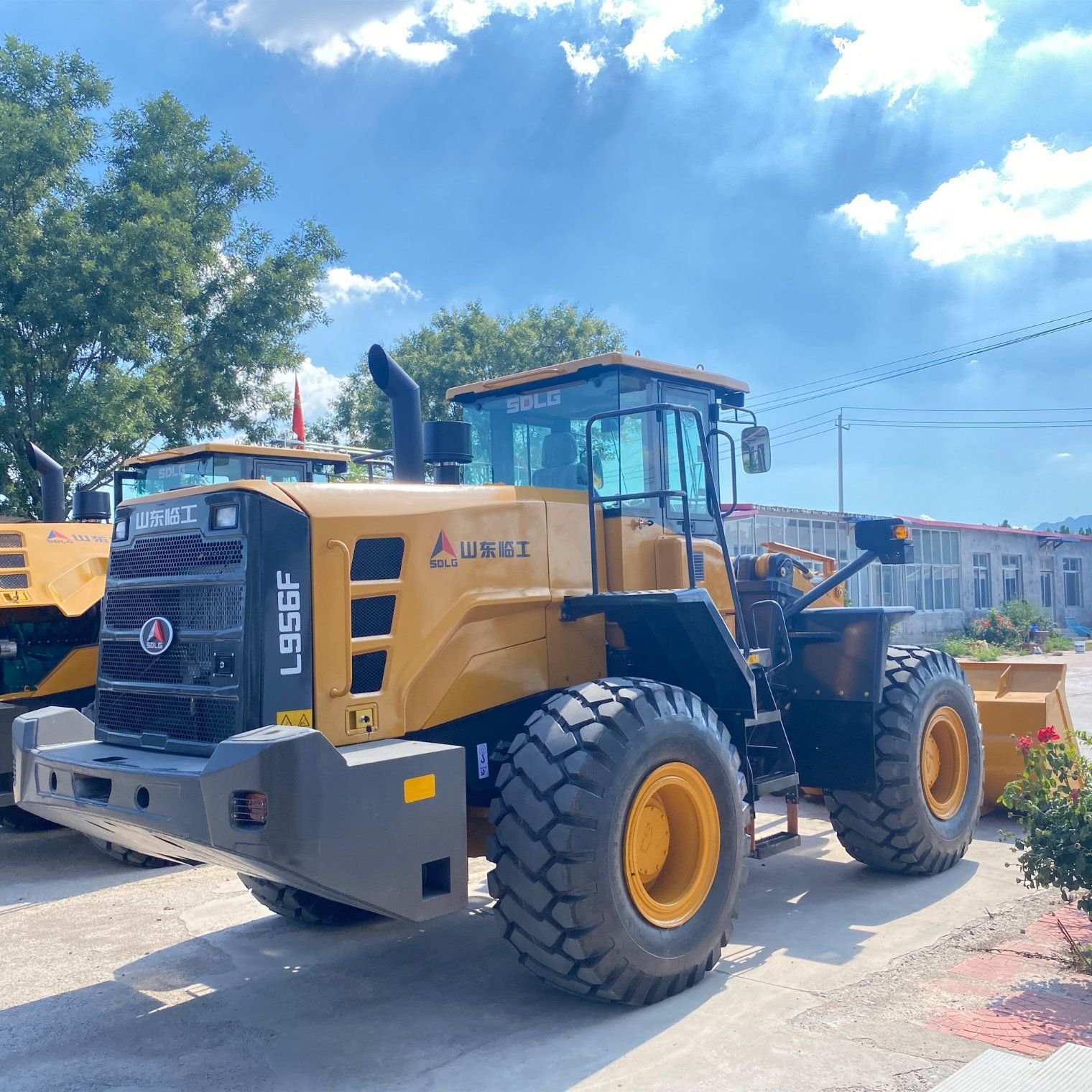 Used excavators, used bulldozers, used loaders, used construction equipment, used construction machinery, used excavation equipment, used forklifts, used crawler bulldozers, used wheel loaders