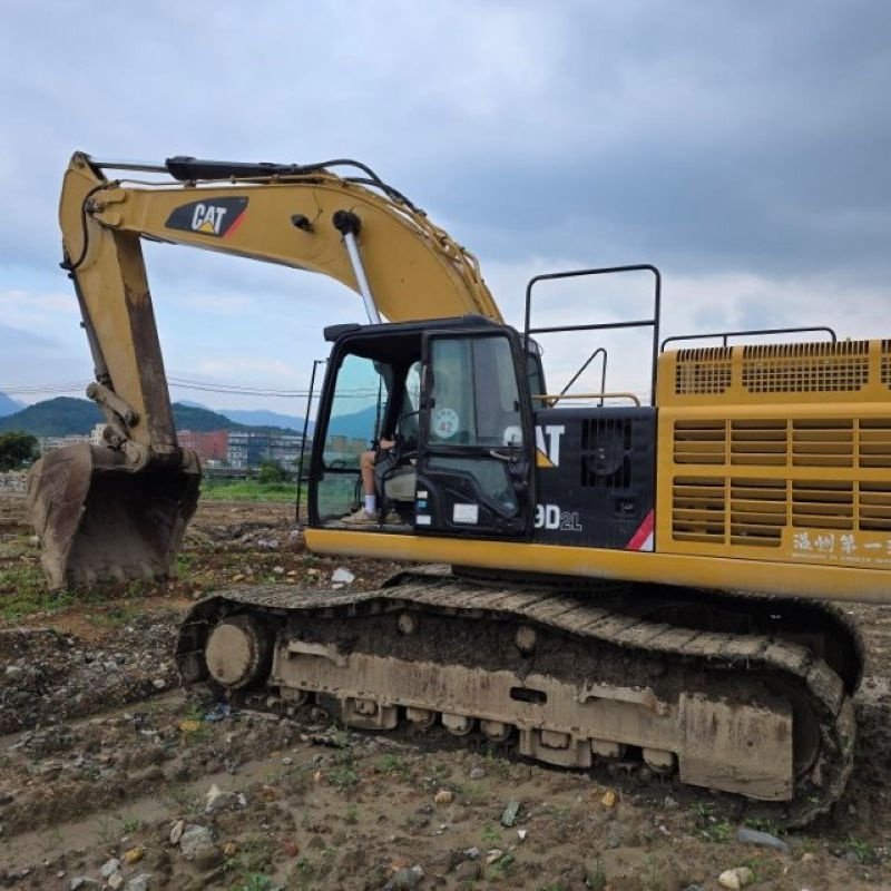 Used excavators, used bulldozers, used loaders, used construction equipment, used construction machinery, used excavation equipment, used forklifts, used crawler bulldozers, used wheel loaders