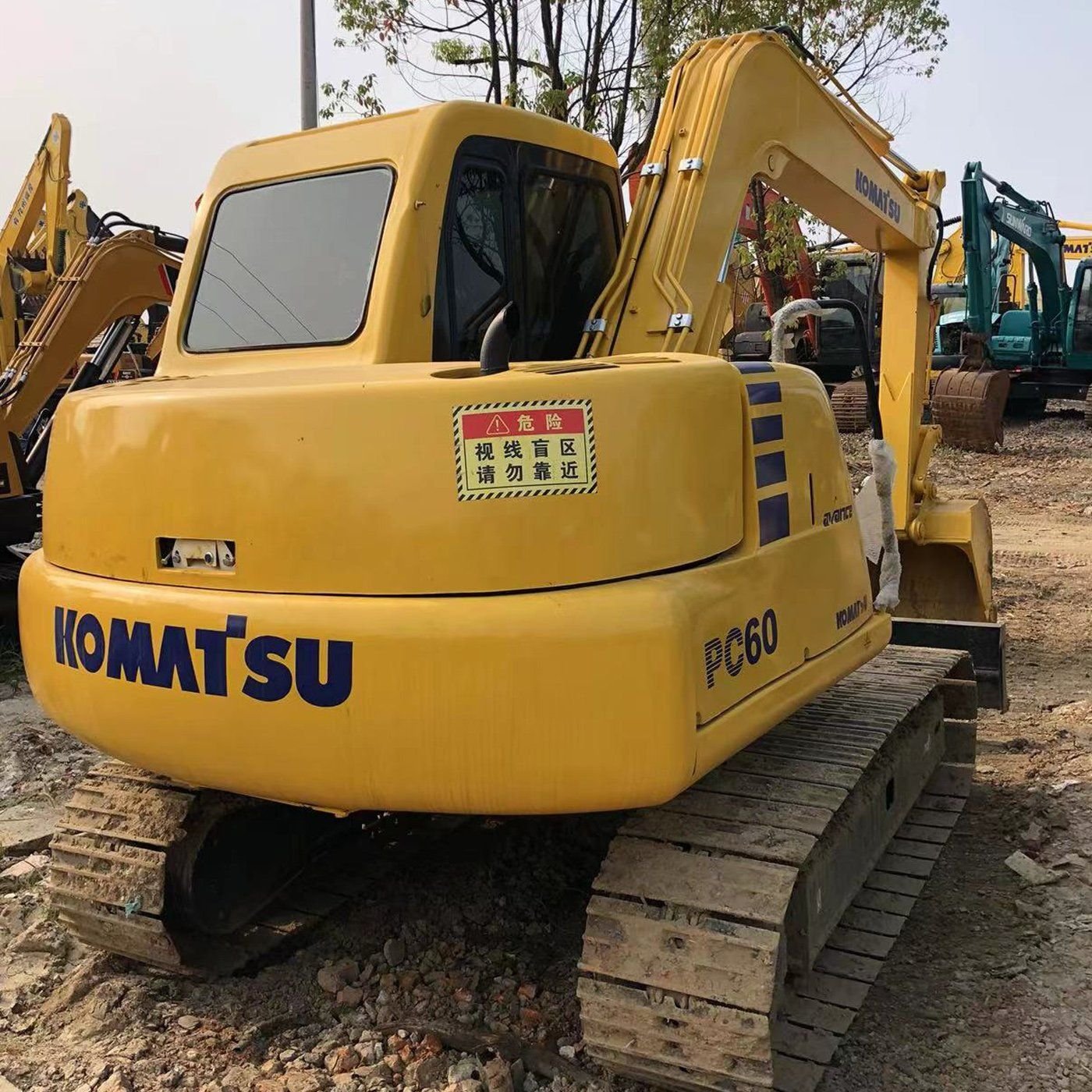 Used excavators, used bulldozers, used loaders, used construction equipment, used construction machinery, used excavation equipment, used forklifts, used crawler bulldozers, used wheel loaders