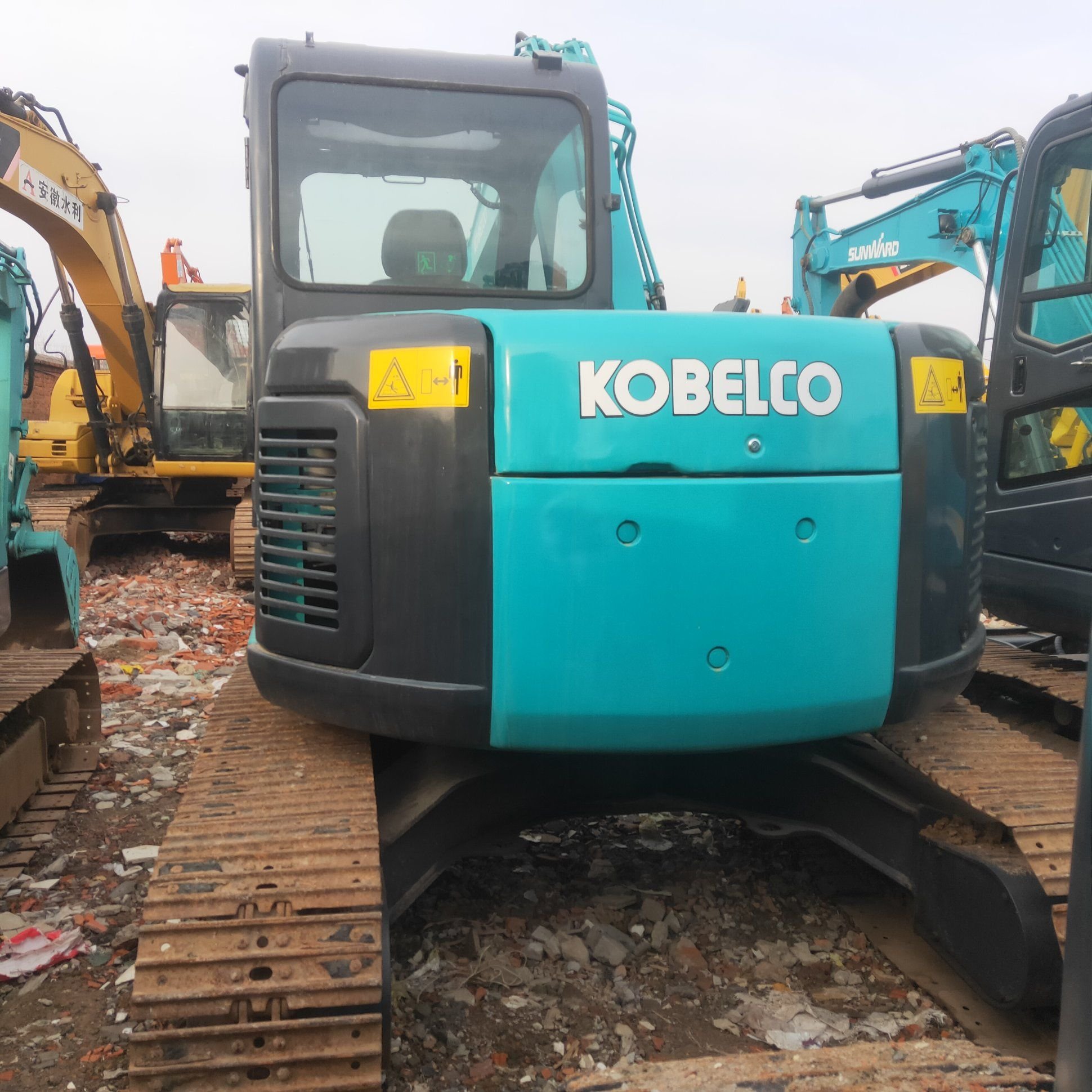 Used excavators, used bulldozers, used loaders, used construction equipment, used construction machinery, used excavation equipment, used forklifts, used crawler bulldozers, used wheel loaders