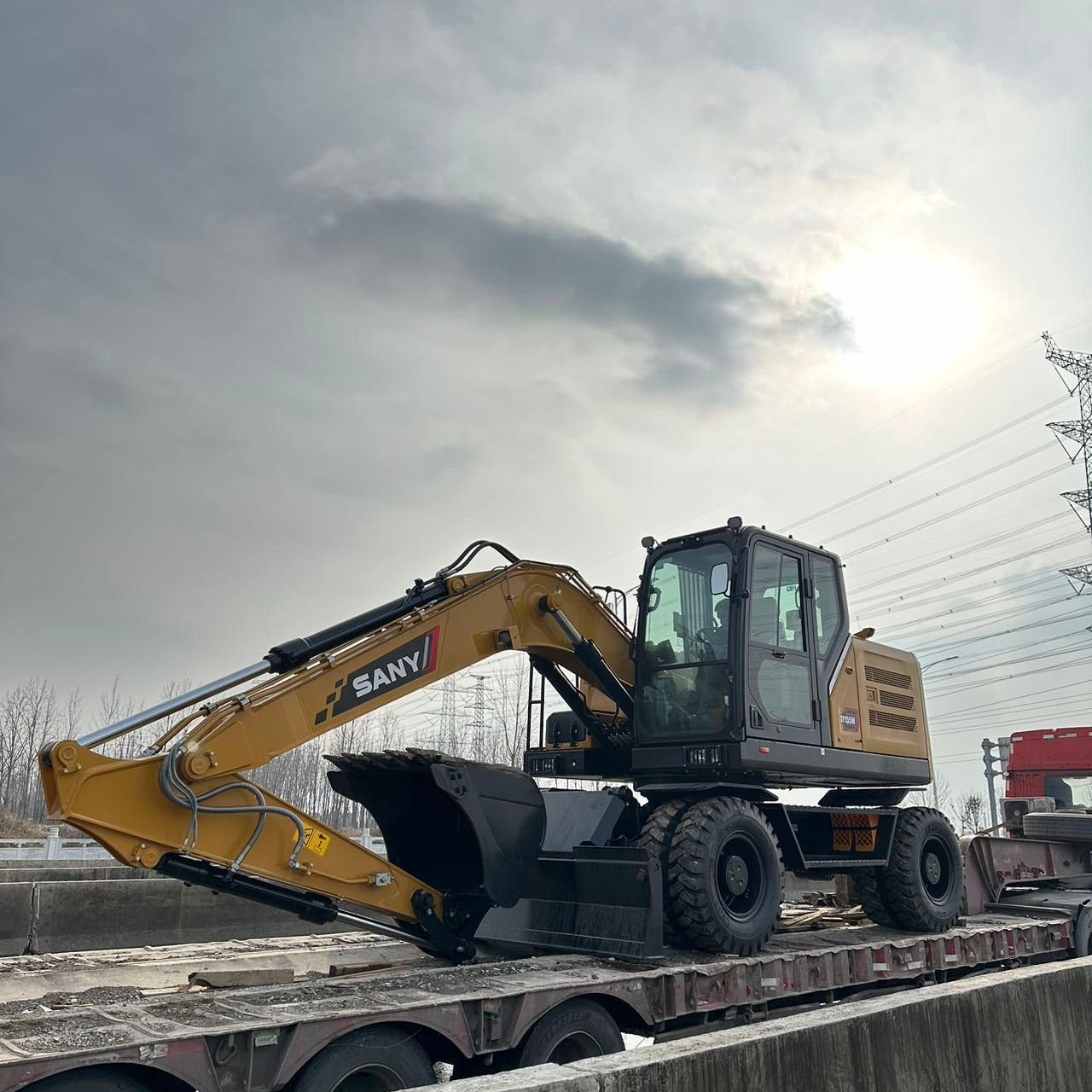 Used excavators, used bulldozers, used loaders, used construction equipment, used construction machinery, used excavation equipment, used forklifts, used crawler bulldozers, used wheel loaders