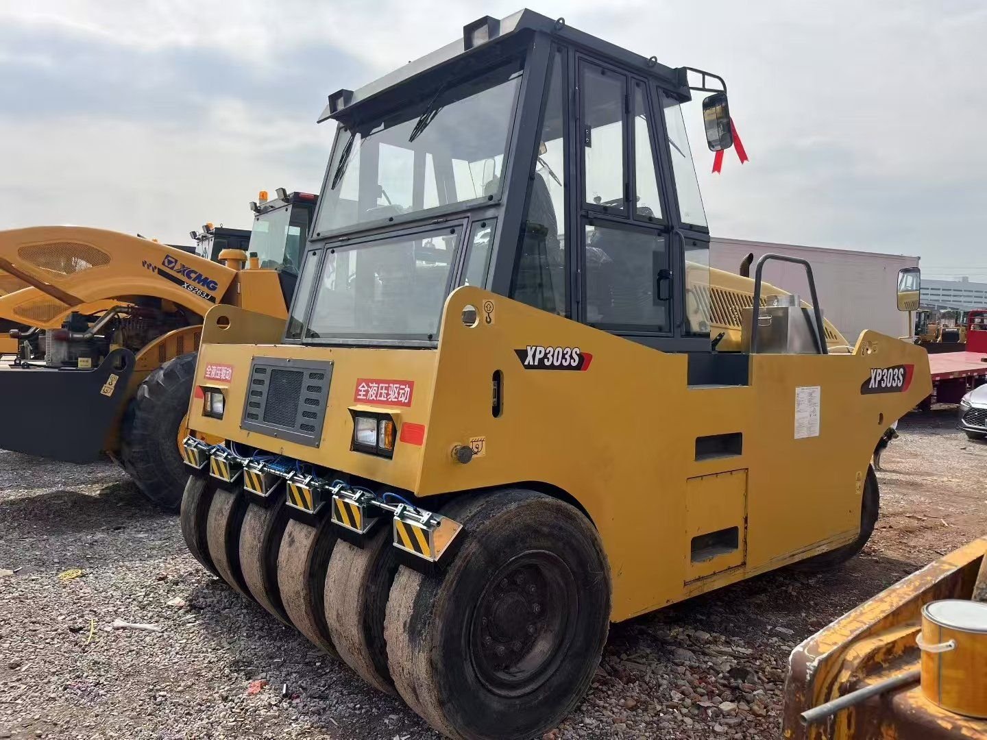 Used Earthwork Roller for Forestry Roads and Eco Sensitive Zones-huaiyun machinery