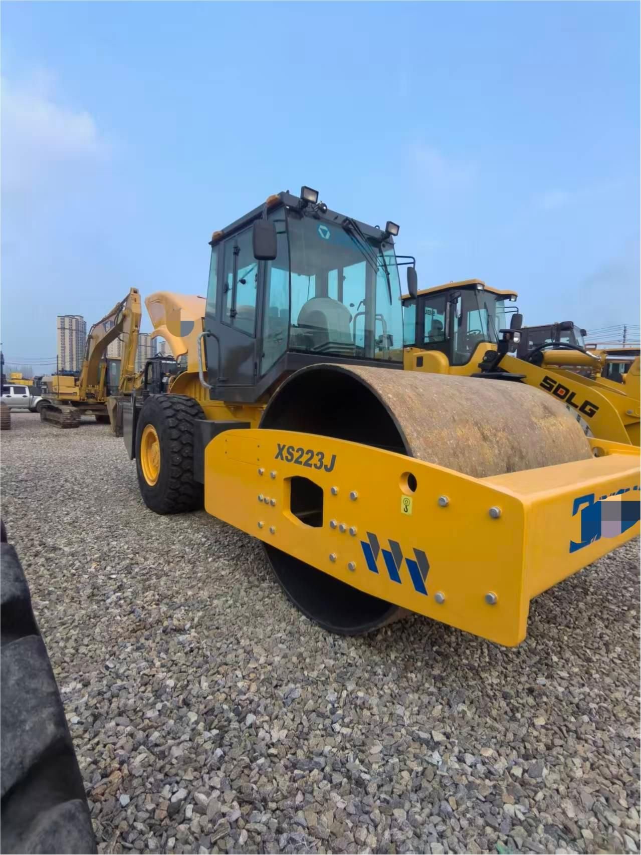 Used excavators, used bulldozers, used loaders, used construction equipment, used construction machinery, used excavation equipment, used forklifts, used crawler bulldozers, used wheel loaders