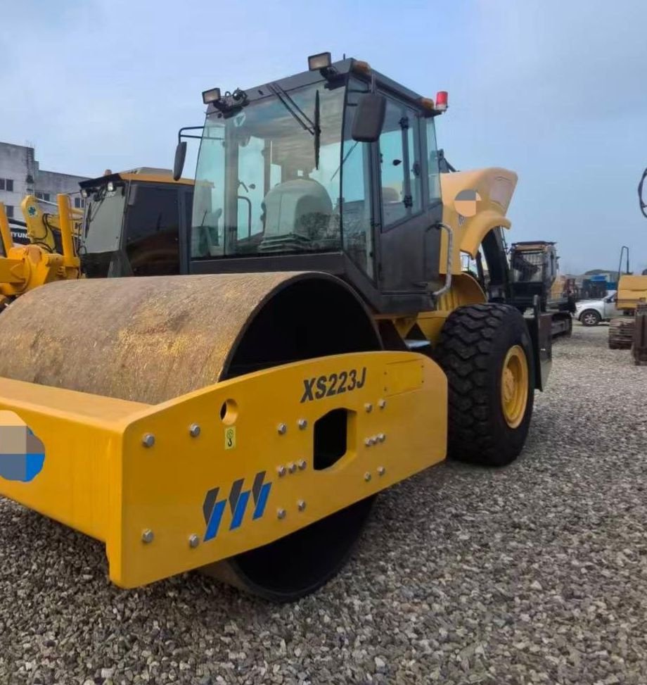 Used excavators, used bulldozers, used loaders, used construction equipment, used construction machinery, used excavation equipment, used forklifts, used crawler bulldozers, used wheel loaders