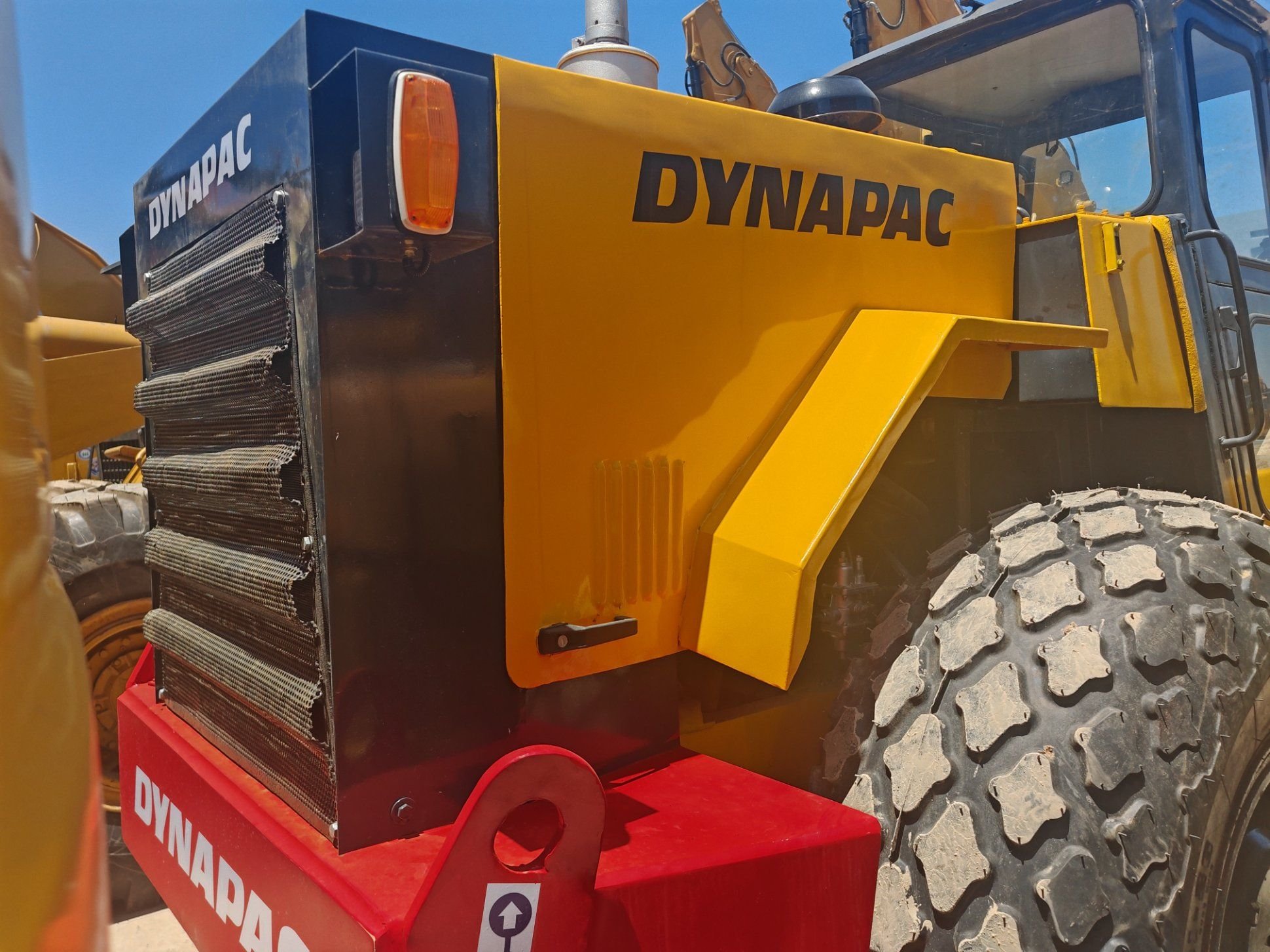 Used excavators, used bulldozers, used loaders, used construction equipment, used construction machinery, used excavation equipment, used forklifts, used crawler bulldozers, used wheel loaders