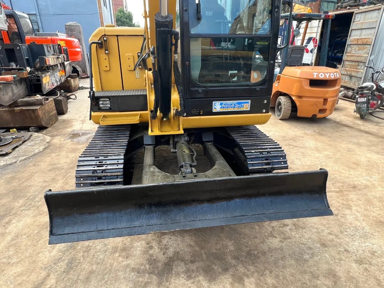 Used excavators, used bulldozers, used loaders, used construction equipment, used construction machinery, used excavation equipment, used forklifts, used crawler bulldozers, used wheel loaders