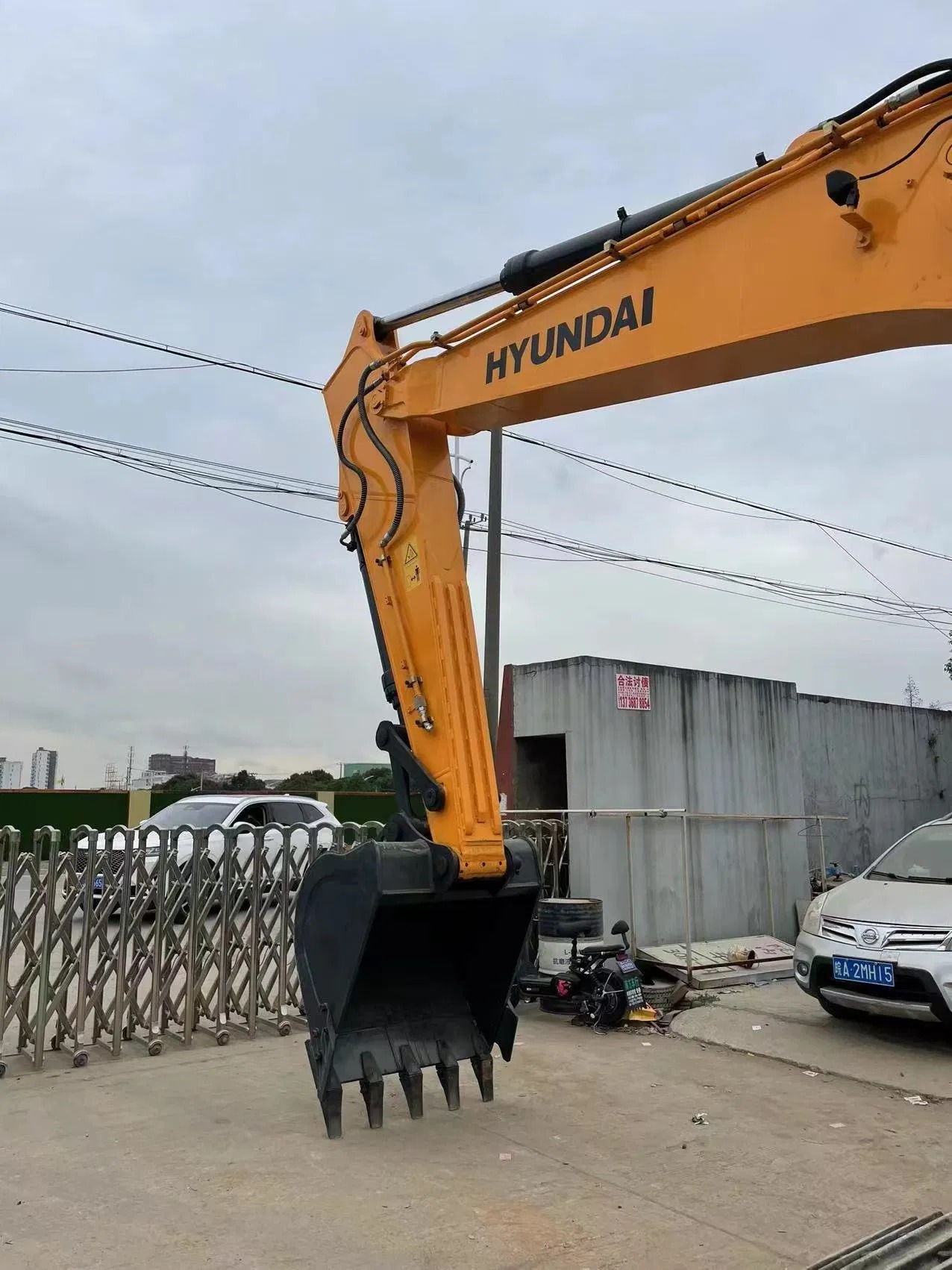 Used excavators, used bulldozers, used loaders, used construction equipment, used construction machinery, used excavation equipment, used forklifts, used crawler bulldozers, used wheel loaders
