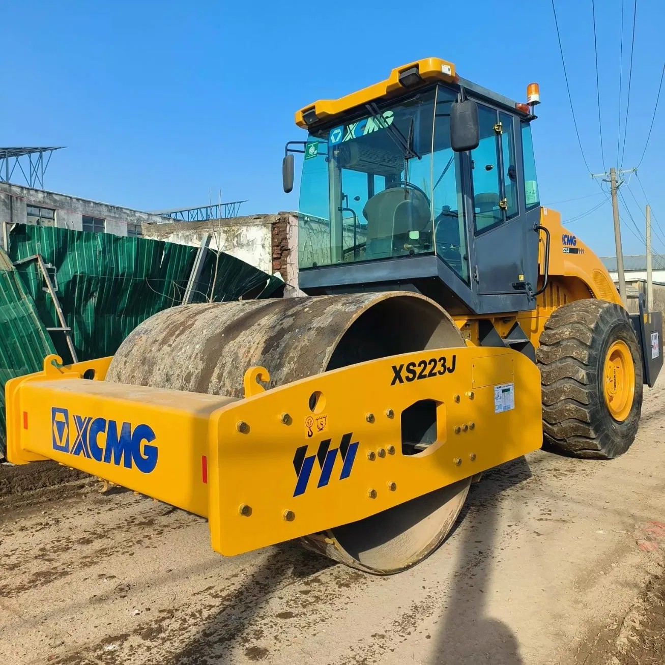 Used excavators, used bulldozers, used loaders, used construction equipment, used construction machinery, used excavation equipment, used forklifts, used crawler bulldozers, used wheel loaders