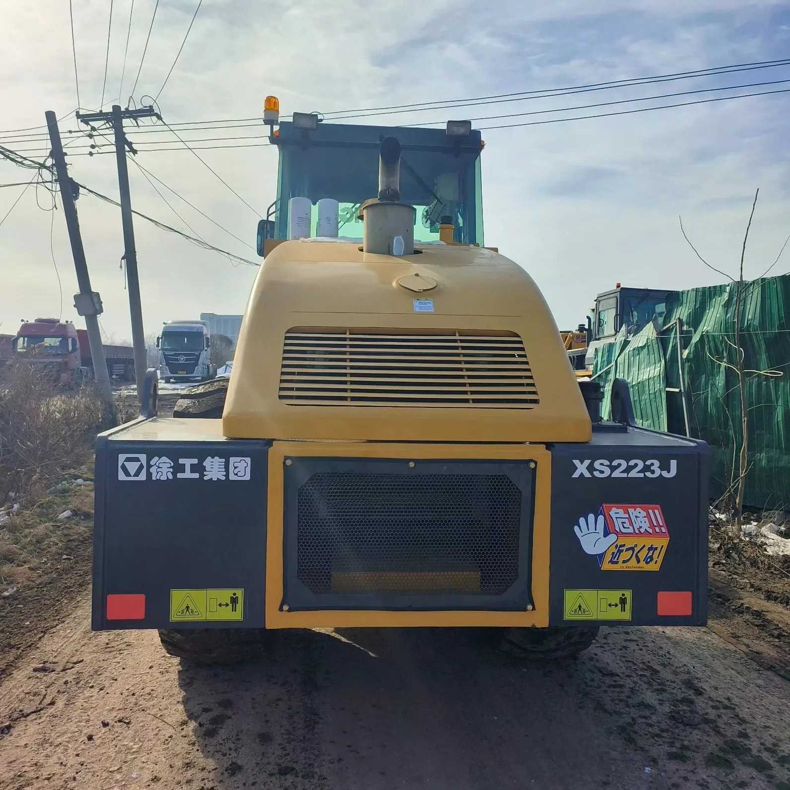 Used excavators, used bulldozers, used loaders, used construction equipment, used construction machinery, used excavation equipment, used forklifts, used crawler bulldozers, used wheel loaders