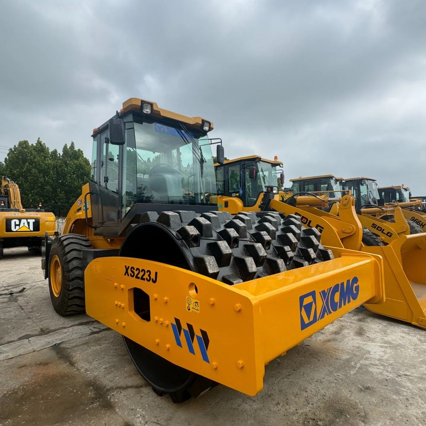 Used excavators, used bulldozers, used loaders, used construction equipment, used construction machinery, used excavation equipment, used forklifts, used crawler bulldozers, used wheel loaders