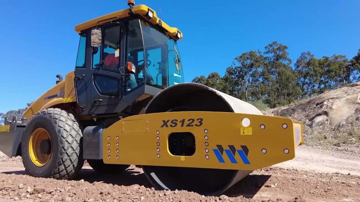 Used excavators, used bulldozers, used loaders, used construction equipment, used construction machinery, used excavation equipment, used forklifts, used crawler bulldozers, used wheel loaders